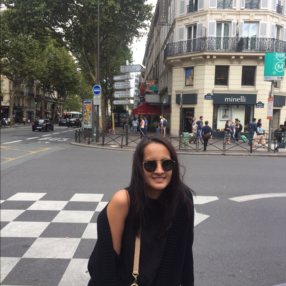 Meet your Posher, Sara